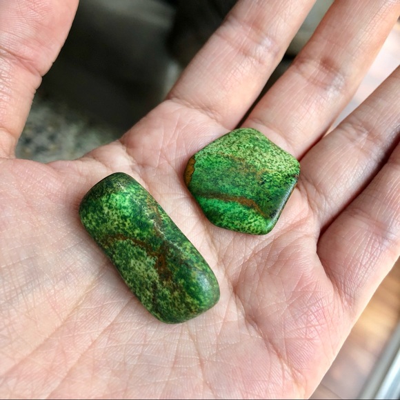 VERY RARE Green Copper Turquoise - Picture 2 of 2